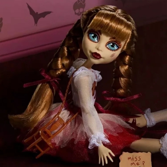 Monster High Annabelle Skullector Doll The Conjuring - Picture 5 of 15